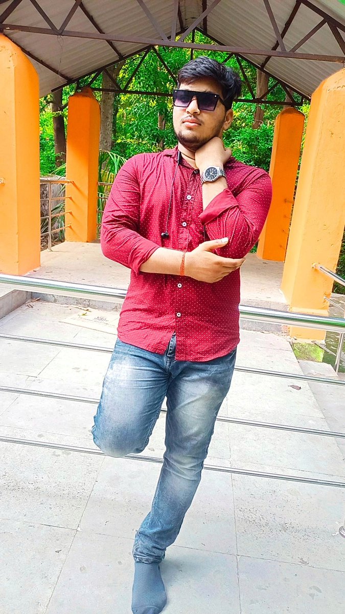Subhraranjan100's tweet photo. I know looks aren’t everything, but I have them just in case.
#saptasajya
#subhraranjan100 https://t.co/vY4YCcHsqn