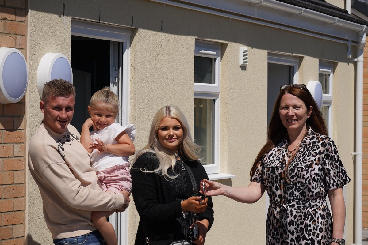 ValleysToCoast's tweet photo. We are thrilled to announce that our latest development in #Bridgend has been completed.

The St John’s development in Cefn Cribwr opened its doors this summer with 10 new properties being provided for our tenants🏡

Read more👇
https://t.co/PrBYmh2Am5

#SafeAndHappy👪🏠 https://t.co/oThZ5KMFNg