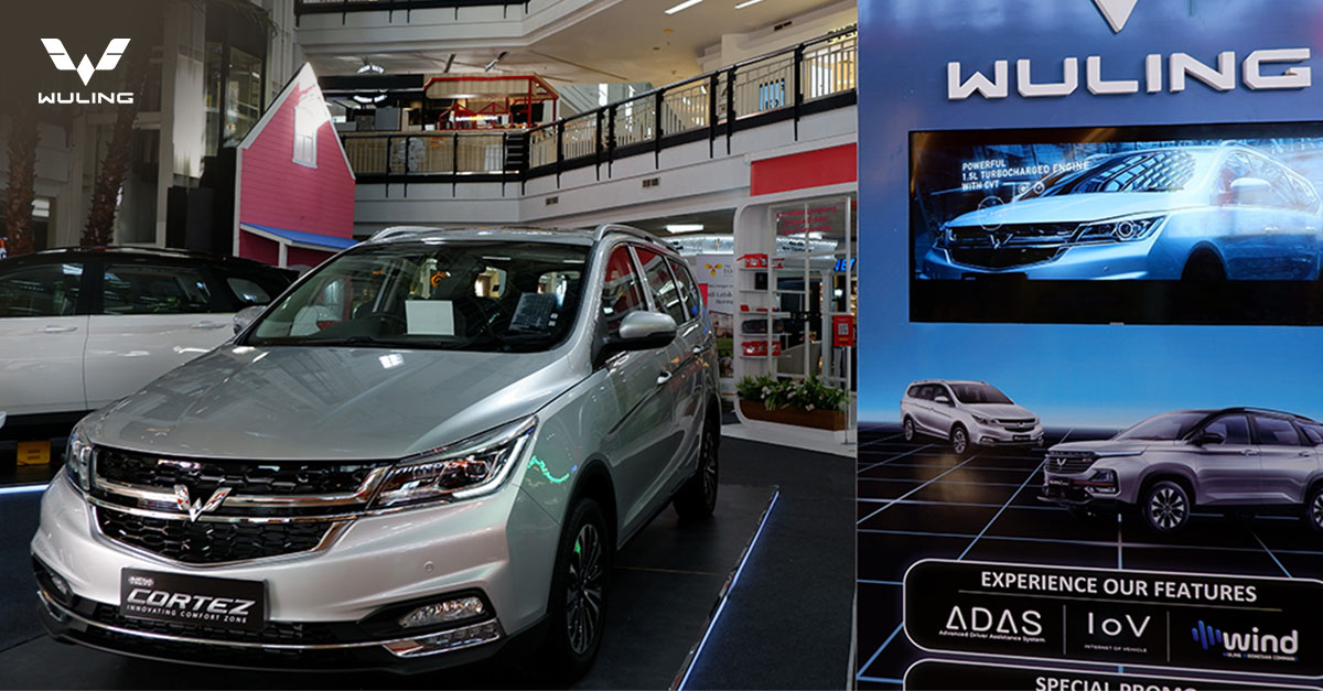 WulingMotorsID's tweet photo. #WulingExperienceWeekend (WEW): #ExperiencetheNextInnovation berlangsung hari ini di Makassar yang mengambil lokasi di Main Atrium Mall Ratu Indah. Pengunjung dapat mencoba beragam inovasi kedua lini #WulingMotors, yakni #AlmazRS, dan #NewCortez. https://t.co/RetD2EcJ5f