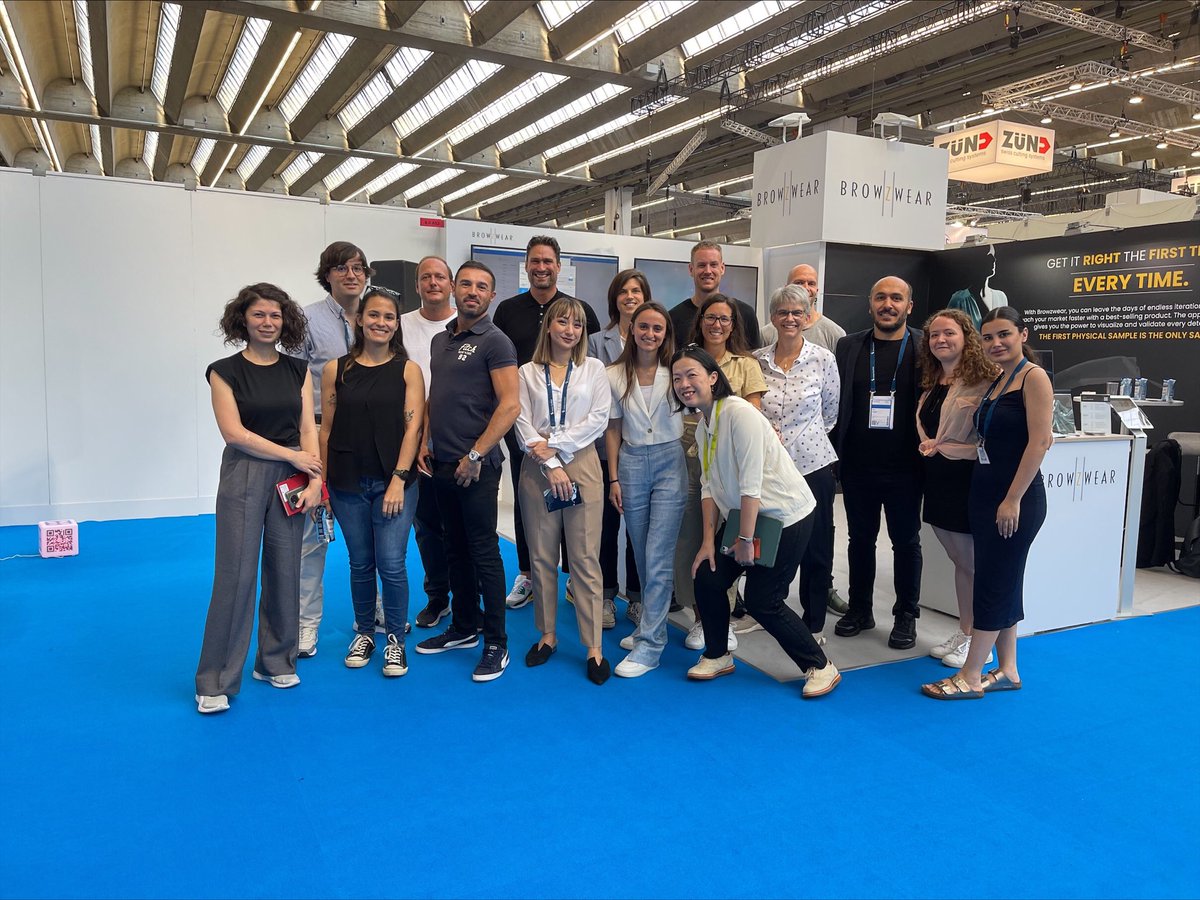 Polytropon_AS's tweet photo. @Browzwear and @Polytropon team continue to present live demos at the event, so you can see the 3D garment creation!  Visit us at @Texprocess (A52, Hall 8)

#polytropon #3D #browzwear #vstitcher #digitalfashion #3ddesign #3dclothing #3dfashion #3dmodel #vray #texprocess2022 https://t.co/RnCQYev05a