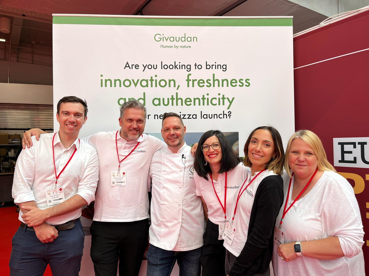 Pizzapastashow's tweet image. It&apos;s Pizza Time 🍕🍕 - #EPPS2022 
The best Pizza and Pasta in town at @olympia_london 
@Givaudan. Leading innovation.
#molinovigevano @MolinoCaputo
#pizzapastashow #italianfood #foodindustry #events #LiveEvent #london #eventsindustry #eventprofs