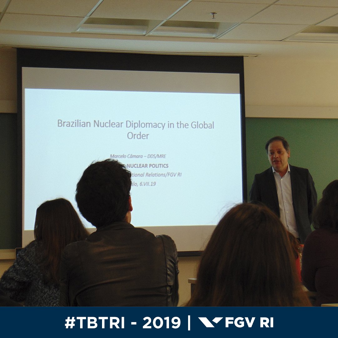 FGVRI's tweet photo. O #TBTRI de hoje é sobre a primeira edição do curso Global Nuclear Politics, de 2019. As aulas, palestras e mesas redondas abordaram os principais temas da política nuclear contemporânea e o curso contou com a participação de especialistas brasileiros e estrangeiros na temática. https://t.co/GLkWYhb1Y3