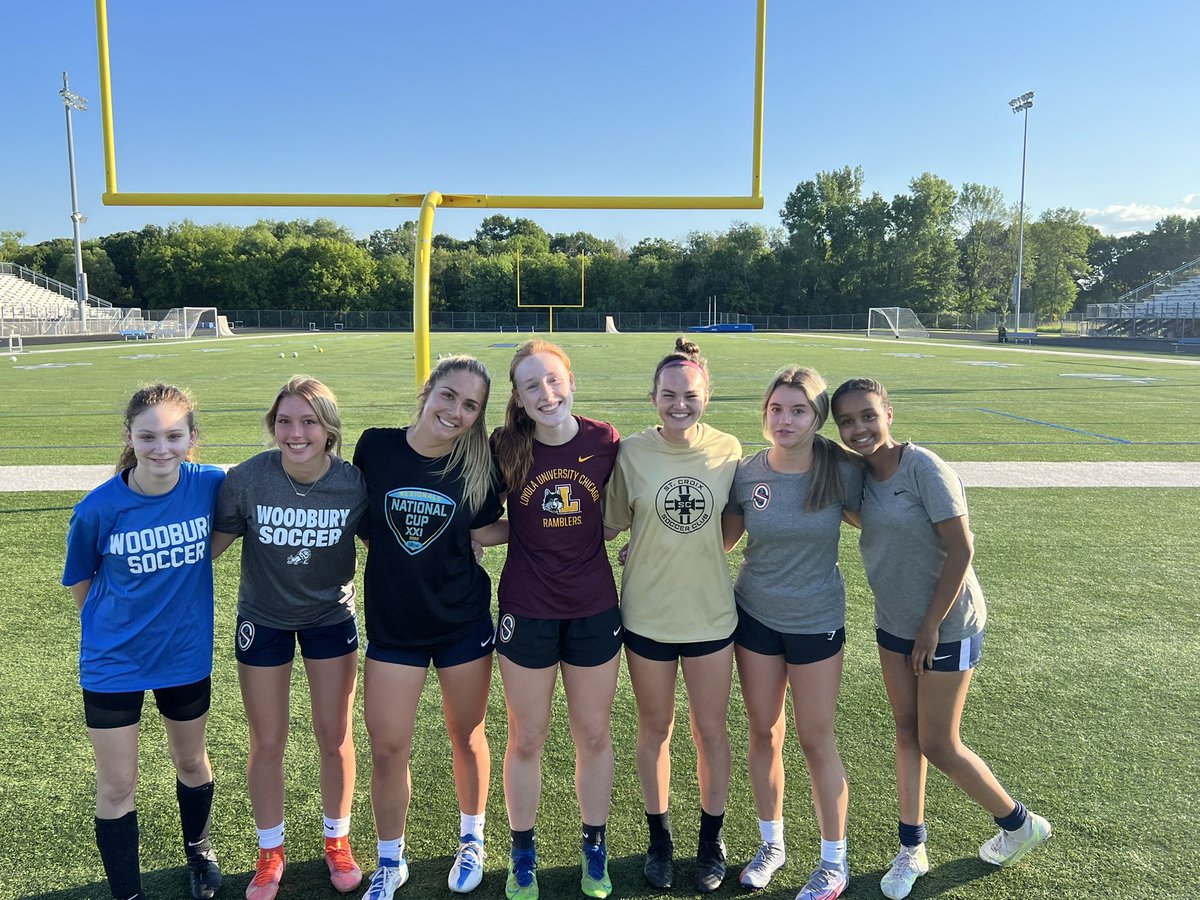 Impressive group of athletes putting in the #SunriseGrind everyday at 6:00 am.  Exciting season coming up for <a href="/woodbury_soccer/">woodbury girls soccer</a> !!!