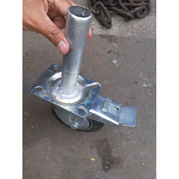LogamRoda's tweet photo. Saya menjual roda scaffolding 6 i... seharga Rp525.000. Dapatkan di Shopee sekarang! https://t.co/swJTcUUfaw #ShopeeID https://t.co/cNWVKI7OWd
