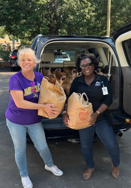 NHCSStSupport's tweet photo. We are so thankful to distribute 500+ snack packs from Nourish NC to students in our Summer Ignite program! https://t.co/FDQS49e1Sp