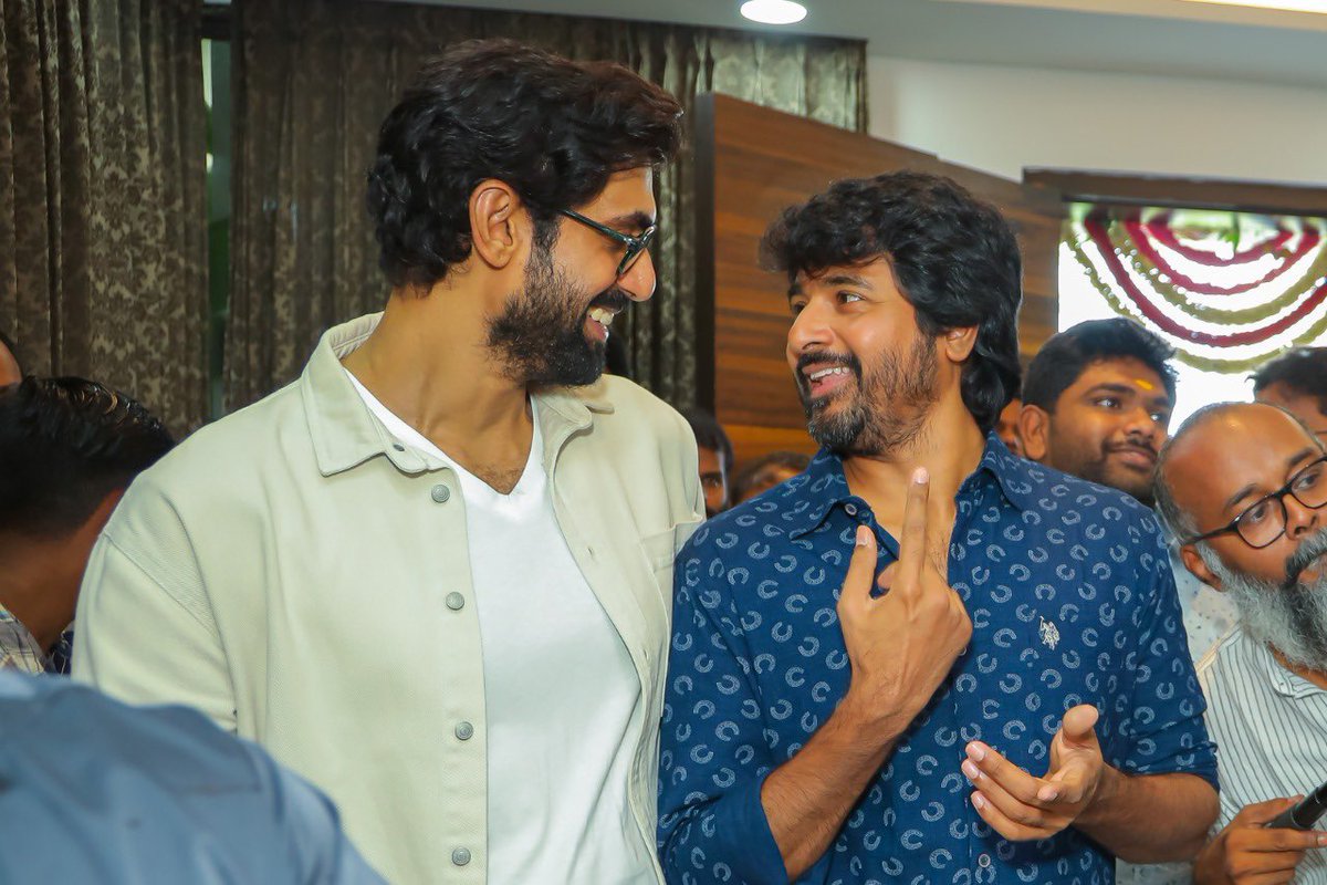 SKFC_Kerala's tweet photo. @Siva_Kartikeyan anna attend #NC22 formal Pooja Ceremony 🪔

#NC22Begins 
@chay_akkineni @vp_offl #BoyapatiSreenu @IamKrithiShetty @RanaDaggubati https://t.co/mIVWwT3P7n