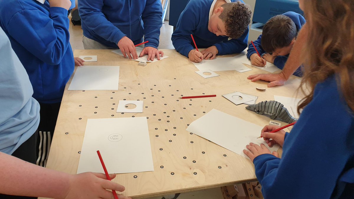 DtlsnP's tweet photo. @CardiffMetRIS @cardiffmet Part 2...Fab lab day
#fablabday https://t.co/opQgGGb8qe
