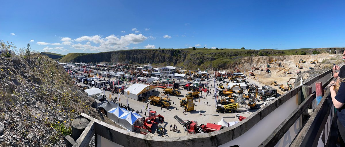 DavisDerbyLtd's tweet photo. Last day here @hillheadshow and it’s great to catch up with people. Although it has been very warm ☀️

Thank you to everyone who has stopped by to say hello so far. https://t.co/5kEVbbmiyB