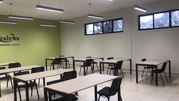 Thomsinteriors's tweet photo. #throwbackthursday to the finishing touches of @bralirwaplc in #Rwanda. We design spaces and bring your ideal furniture to you.
#designandinstall #buildanddesign #designrwanda https://t.co/hJK56RJjRC