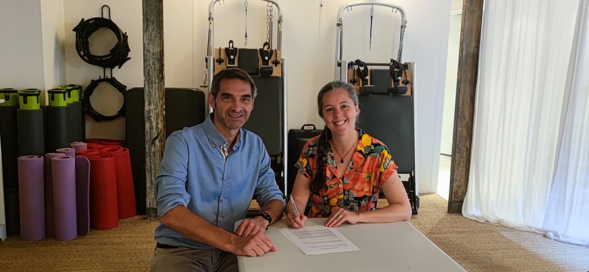 UNIONs_c's tweet photo. Signature de l'accord de coopération entre les Professionnels de la Méthode Pilates et l'UNION sport & cycle 📝
📣 @VirgileCaillet : "Une avancée décisive vers une meilleure reconnaissance de cette pratique essentielle pour le bien-être des Français".
#FPMP #USC #Pilates https://t.co/dtSiV6UtgI