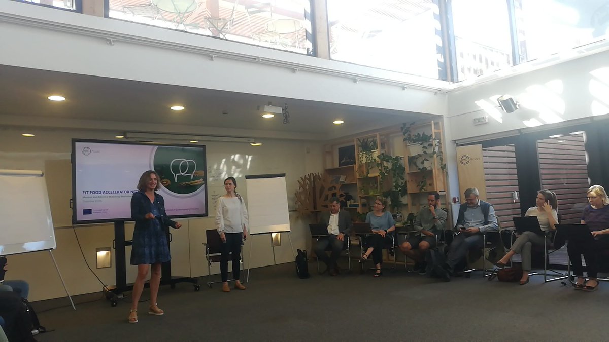 bioazul_spain's tweet image. 📢Today we attend the @EITFood #AcceleratorNetwork in Bilbao!

The mentors and mentees matchmaking session starts right now. 

#EITprojects