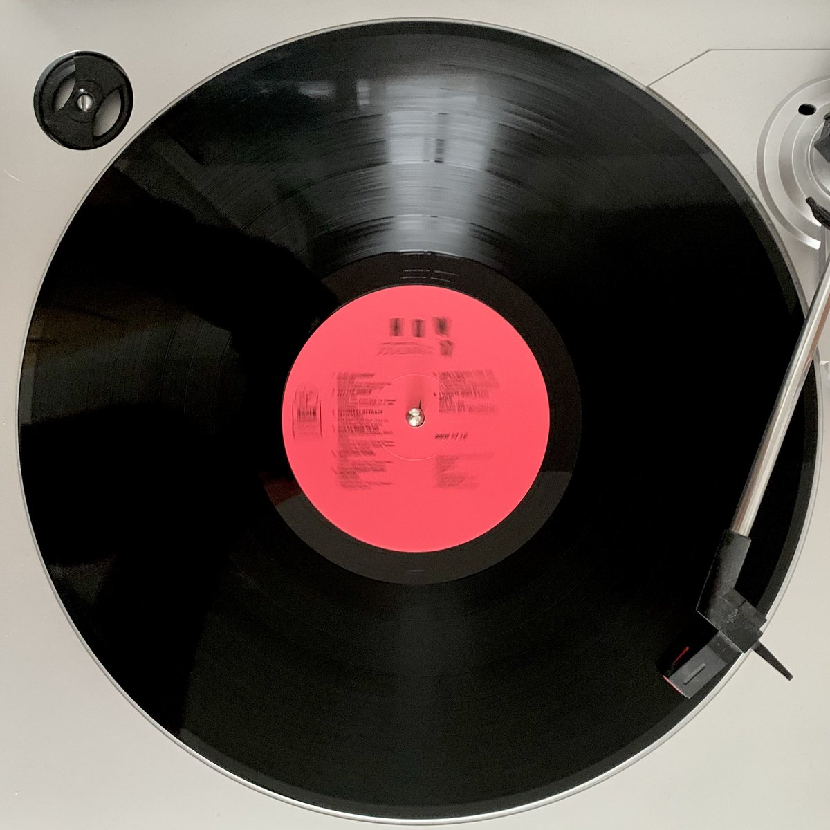 RACCOONFM1's tweet photo. NowPlaying - Now That’s What I Call Music 17 (1990) - Released 23APR90 / UK Chart peak 01 - ❤️🇬🇧 #NowPlaying #Now17 #vinyl @NOWMusic https://t.co/NCueRtik8F