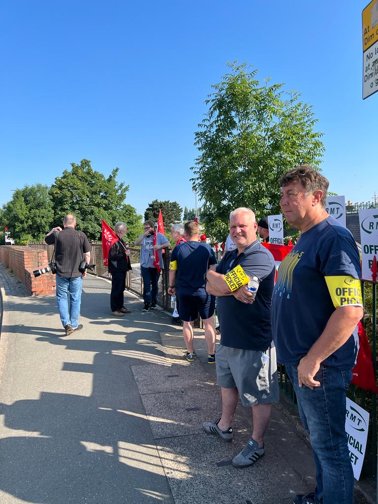 RmtWrexham's tweet photo. No trains again in Wrexham today joined by UNITE the Union - up the workers. https://t.co/AwzhwvX7N5