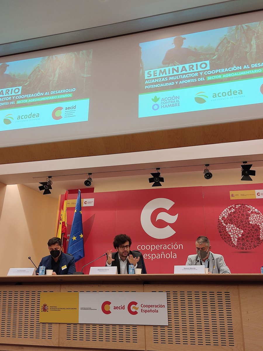 acodea_'s tweet photo. .@anton_leis , Director de @AECID_es abre el evento sobre Alianzas Multiactor en el Sector Agroalimentario, organizado por @Acontraelhambre y @acodea_ con apoyo de la @CooperacionESP https://t.co/MYnw15uTTl