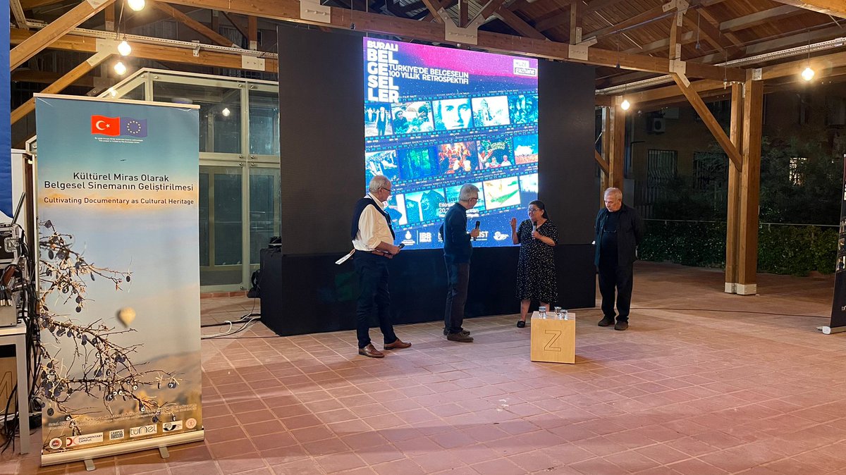 #buralıbelgeseller İstanbul etkinliklerine gösterdiğiniz ilgi harikaydı! Tüm destekçilerimize, misafirlerimize, söyleşi yapan yönetmen ve film ekiplerine, bize ev sahipliği yapan Müze Gazhane'ye sonsuz teşekkürler.