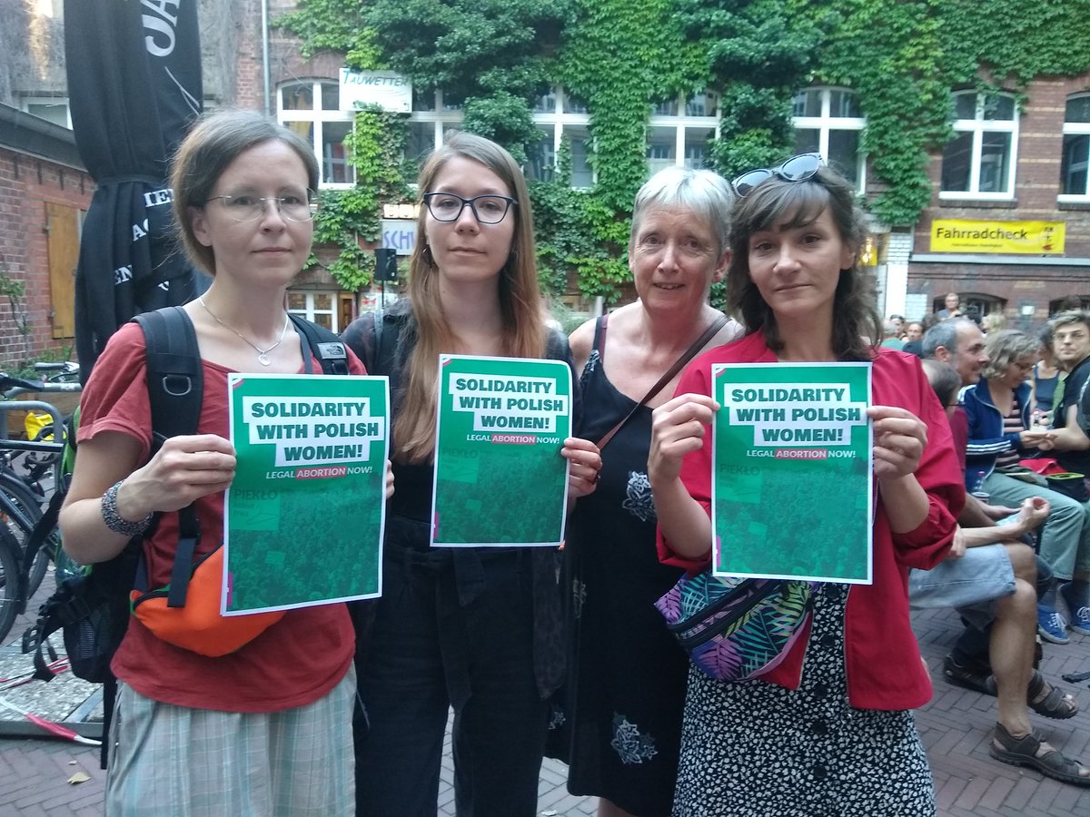 Support from Berlin. 🇺🇦Соціальний рух &amp; Commons, 🇩🇪 member of European Network for Solidarity with Ukraine and 🇵🇱 <a href="/partiarazem/">Razem</a> in Berlin. #legalabortionnow #mybodymychoice