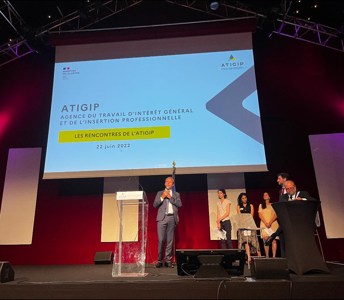 ThibautGuilluy's tweet photo. Présent aux côtés de @E_DupondM aux Rencontres de l’ATIGIP.
L’occasion de revenir sur les actions menées et l’engagement des entreprises pour la formation et l’emploi au sein des établissements pénitenciers, clés de la réinsertion. https://t.co/lBQWKjjsXh