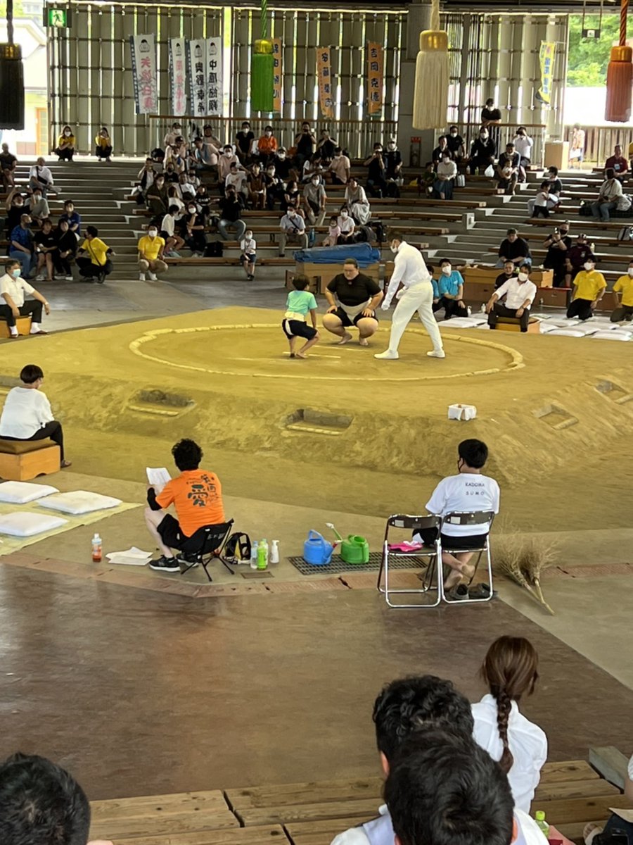 先日、第26回わんぱく相撲大阪府決勝大会が行われました🙂
男子は残念ながら全国大会へは進めませんでしたが、女子は準優勝で決勝大会へ進出😊

代表のみなさん、お疲れ様でした！