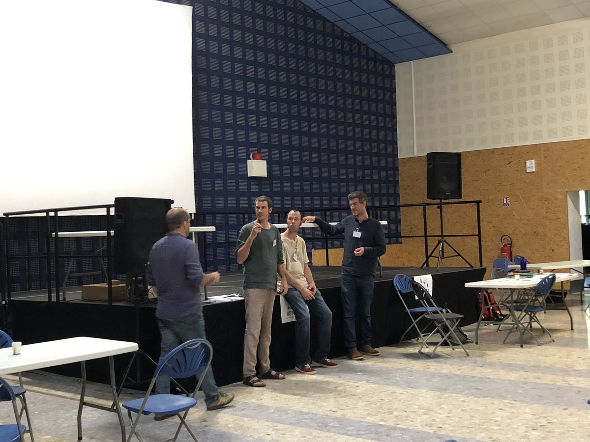 🌱10 ans du RENETA🌱

Lancement du 1er jour de nos Rencontres Nationales sur la thématique de « Faire Réseau »accueillies à Cluny :

📃la formation initiale « Mettre en place un espace-test agricole »

🪧la foire aux projets

🍷l’apéro des régions