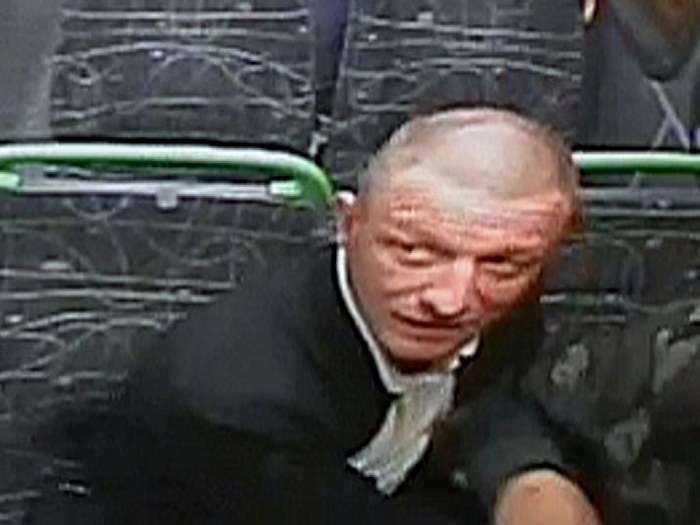 Kent_999s's tweet photo. ELTHAM: Police want to identify a man after a 26-year-old woman was sexually assaulted on a bus. The woman had been followed onto the number 160 bus in Eltham High Street around 7pm on 18 October 2021. 📞👮🏻‍♀️ 101, Ref: CAD 6748/18Oct, or Crimestoppers, anonymously, on 0800 555 111. https://t.co/nA0BRiwNHa