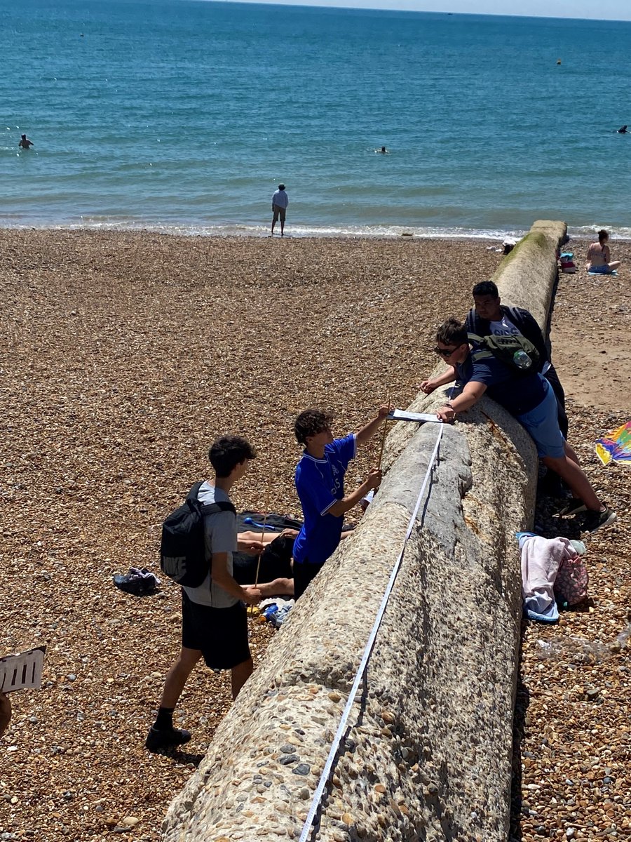 WetherbySenior's tweet image. Brighton rocks wetherbysenior.co.uk/2022/06/23/bri… 
Our Year 10 geographers rocked up in Brighton this week, to examine efforts to protect the iconic beach. @Alpha_PlusGroup @BrightonHoveCC #TeamWetherby #WSSLife