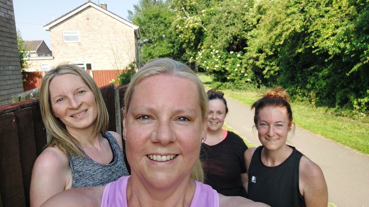 donnatrowsdale's tweet photo. Early morning run done with @LeanneT25739175 @Corinne57167367 and @jendoc24 ✔️ and cricky that was warm! #warmalready #feelsgood #setfortheday https://t.co/22etFPexpw