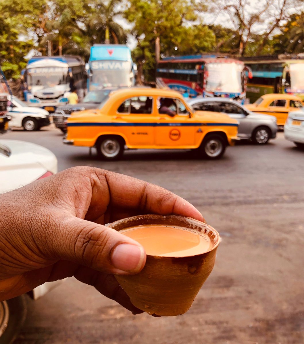 kumar_amlan's tweet photo. Kolkata is beautiful that wherever you point your camera you get a vision

Yellow taxi and Matka chai ye Kolkata  hai bhai!

#Kolkata #Matkachai #YellowTaxi 🚖 https://t.co/10wsAKuDbk