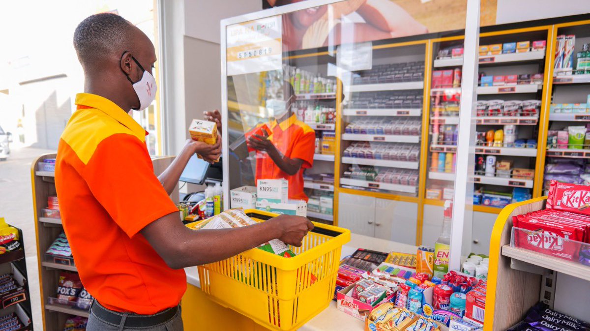 rockyincognito's tweet image. Mimi nimepewa ksh500 shopping voucher na shell. Aiyaa, ebu get an oil change at any select shell stations na utapewa Ksh500  pia. Come and service with shell. #ShellHelixOilChange #TupataneShell #WRC2022
