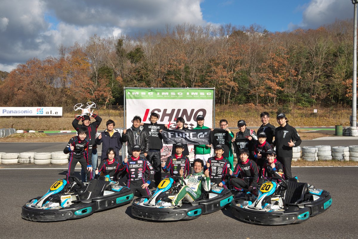 FDRC_GT's tweet photo. #唐突に5年前の写真を載せる見た人もやる
最初のスーツ作成が2017年でしたね。 https://t.co/QL6K2T9NMV