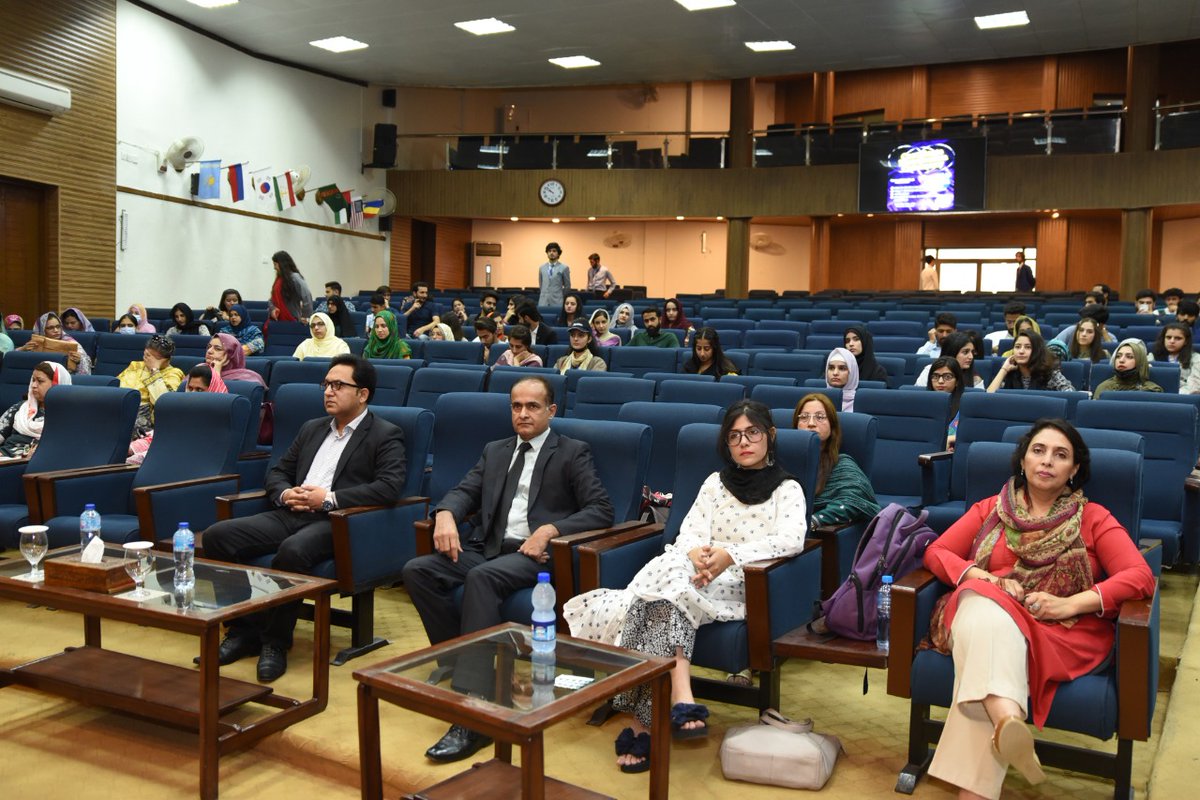 OfNuml's tweet photo. Certificate Distribution Ceremony of several events, such as workshop on writing research grant proposal, English UGS societies graduation ceremony, Sophy Forum, Annual Sports Gala and English Pavilion, was held in the Salam Block auditorium, on Wednesday, 22 June 2022. https://t.co/0AXDLI5kTW