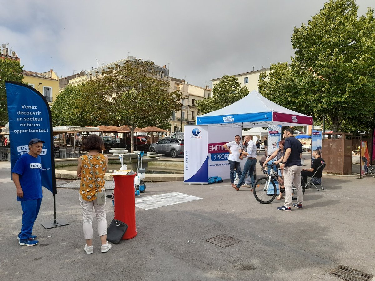 #Tousmobilisés pour la Semaine des métiers de la propreté au job dating place Aristide Briand à Sète, les entretiens sont en cours !