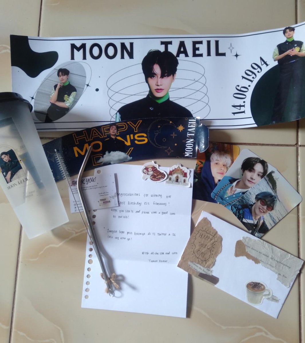 ceweknya_nomin's tweet photo. @temankonser hadiah giveaway nya udah nyampeee!! bagus bangetttt😭makasih banyakkk aaa seneng😭💕💞 https://t.co/biSdneD9Ep