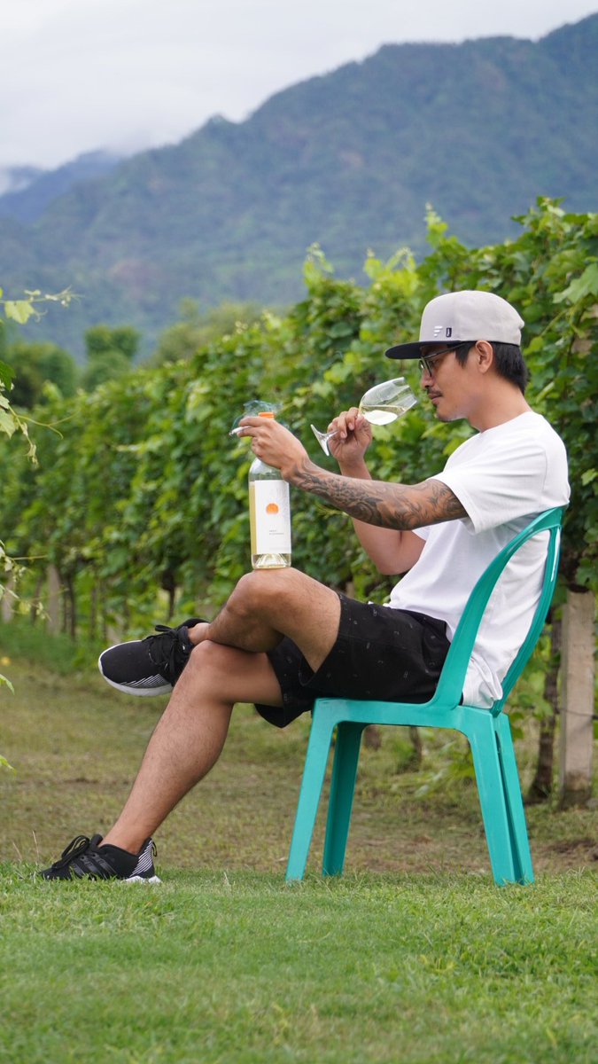 Special person, with special wine, in a definitely special place, for special occasion! 

Wants?