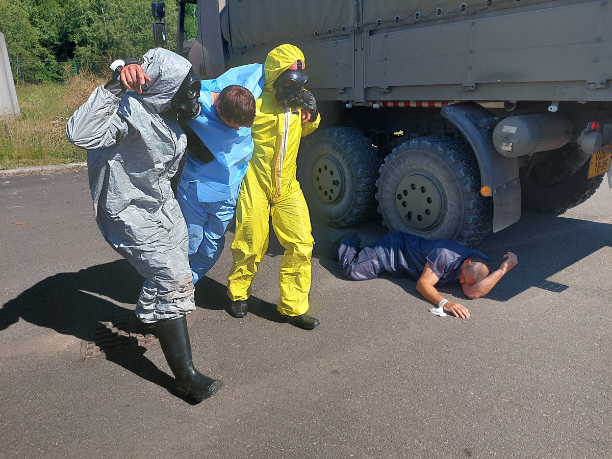 JCBRN_Exercise's tweet photo. Be prepared. The ends draws near. Last day starts with a backbreaking MASCAL incident. 😲👍#SHOWOFSTRENGTH #COMEDS #JCBRND https://t.co/ds2fuHbgwV