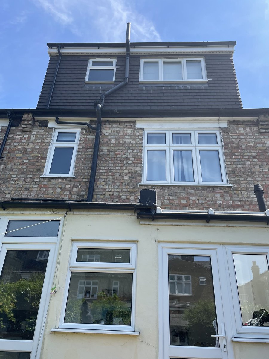 Up up &amp; away! We can reach to clean ur #loft extension, #skylights #gutters, #glass-roofs  glass returns, all the way up 2 the 4th floor. We cover #e2 #e3 #e5 #e6 #e7 #e9 #e10 #e11 #e12 #e13 #e14 #e15 #e16 #E17 www.goldfish Window Cleaners.co.uk 07387580797