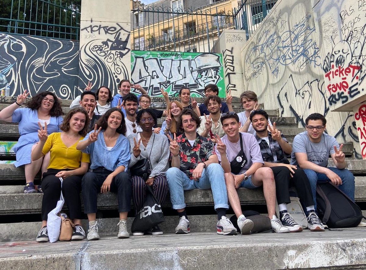 Plus deter que jamais le grpe jeune s'agrandit et s'élargit au NordEst de Paris !
Alors si vous aussi vous voulez faire bouger la jeunesse, lui redonner confiance en la politique, lui apporter du concret, si vous voulez faire mieux rejoignez nous ! 

➡️ DM pour nous rejoindre !