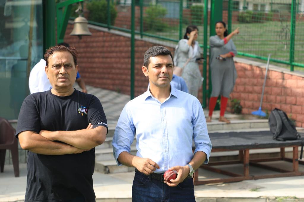 delhi_cricket's tweet photo. This is a first for Delhi Cricket. Challenger trophy for senior elite Men. 
172 players 
12 Teams 
2 days- 90 overs each
66 match days 
@Delhi_cricket is all geared up for the coming 2022-23 domestic cricket season.@BCCI @rohanjaitley @siddharthsahib https://t.co/T4eFAV0pyK