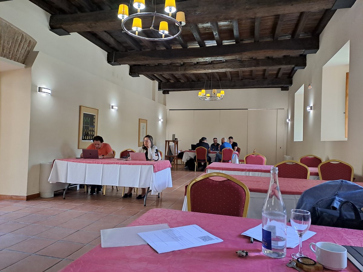 OLEAF4VALUE's tweet image. 📢 The #OLEAF4VALUE consortium is reunited for day 2️⃣ of the 2nd General Assembly! 🙌

📌 Today, each #workpackage is participating in parallel discussion sessions to debate #technical findings &amp;amp; results based on the project&apos;s progress! 🌿 #biomass #valorisation #biorefinery