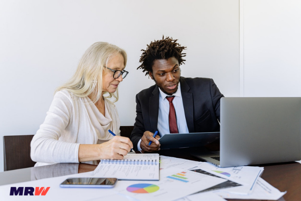 mrw_es's tweet photo. [BLOG MRW] Cómo conocer mejor al cliente online 📝

Conocerlo mejor servirá para poder optimizar vuestra propuesta de cara a obtener los mejores resultados posibles.

🔗 Aquí el artículo completo: https://t.co/i2qRThfgmt https://t.co/vmS7GhiwgN