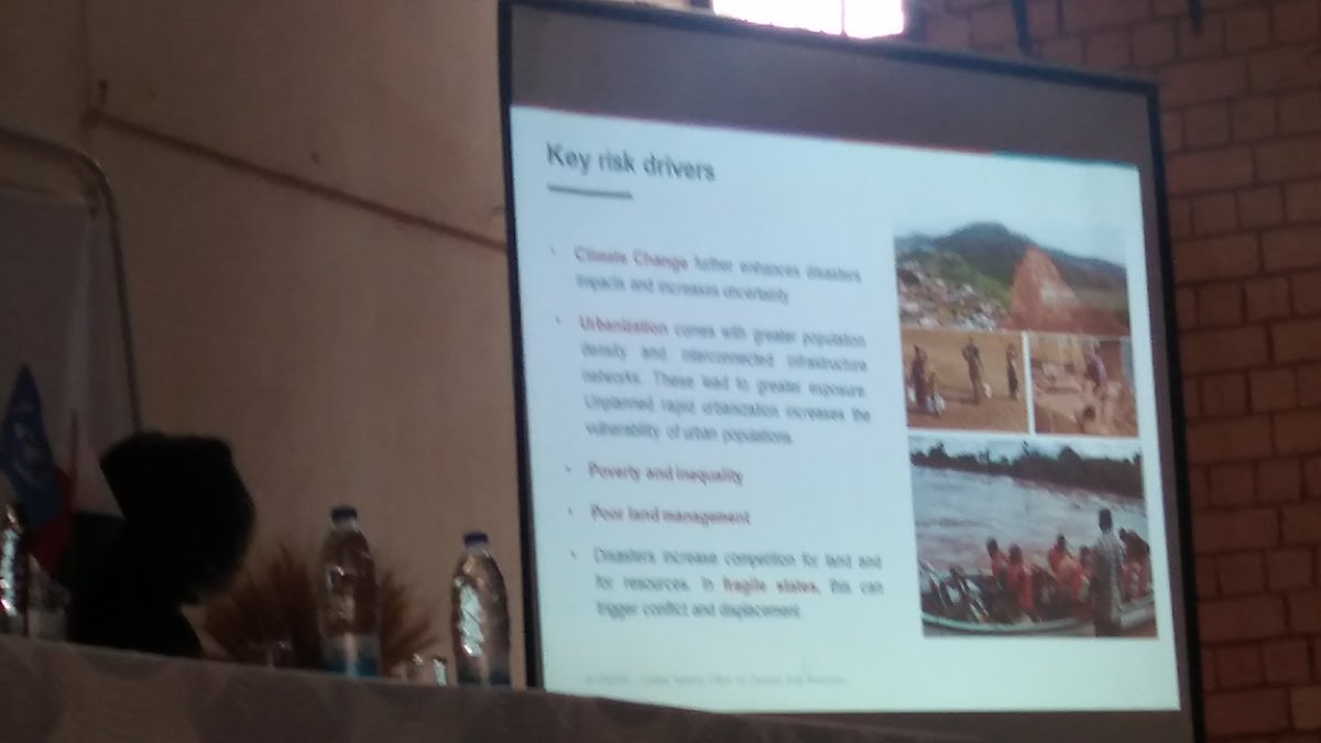 ainasylvania's tweet photo. "the role of higher academic institutions and research is important to develop the #DRR and the implementation of the Sendai Framework in Africa"
H. E. Mami Mizutori at the University of Antananarivo - Madagascar with #Dmgrc #Cered
@Afstag1 @AYAB_DRR https://t.co/eVz78VAmac