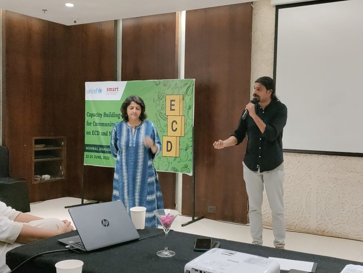 ngo_smart's tweet photo. Tara - a whizkid taking the essence of ECD far and wide!
Mr Raman Iyer sharing how community radio broadcasters can adapt Tara locally for their programming on health and nutrition.
#smartngo #earlychildhooddevelopment #health #nutrition #poshan #communitymedia #communutyradio https://t.co/cEJU69WplS