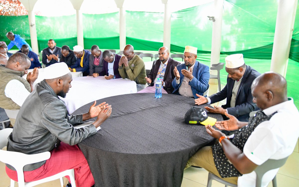 WilliamsRuto's tweet photo. As grassroots leaders, MCAs will be central in the implementation of our Bottom-Up Economic Plan through legislation and oversight. https://t.co/4mbwxcvg45