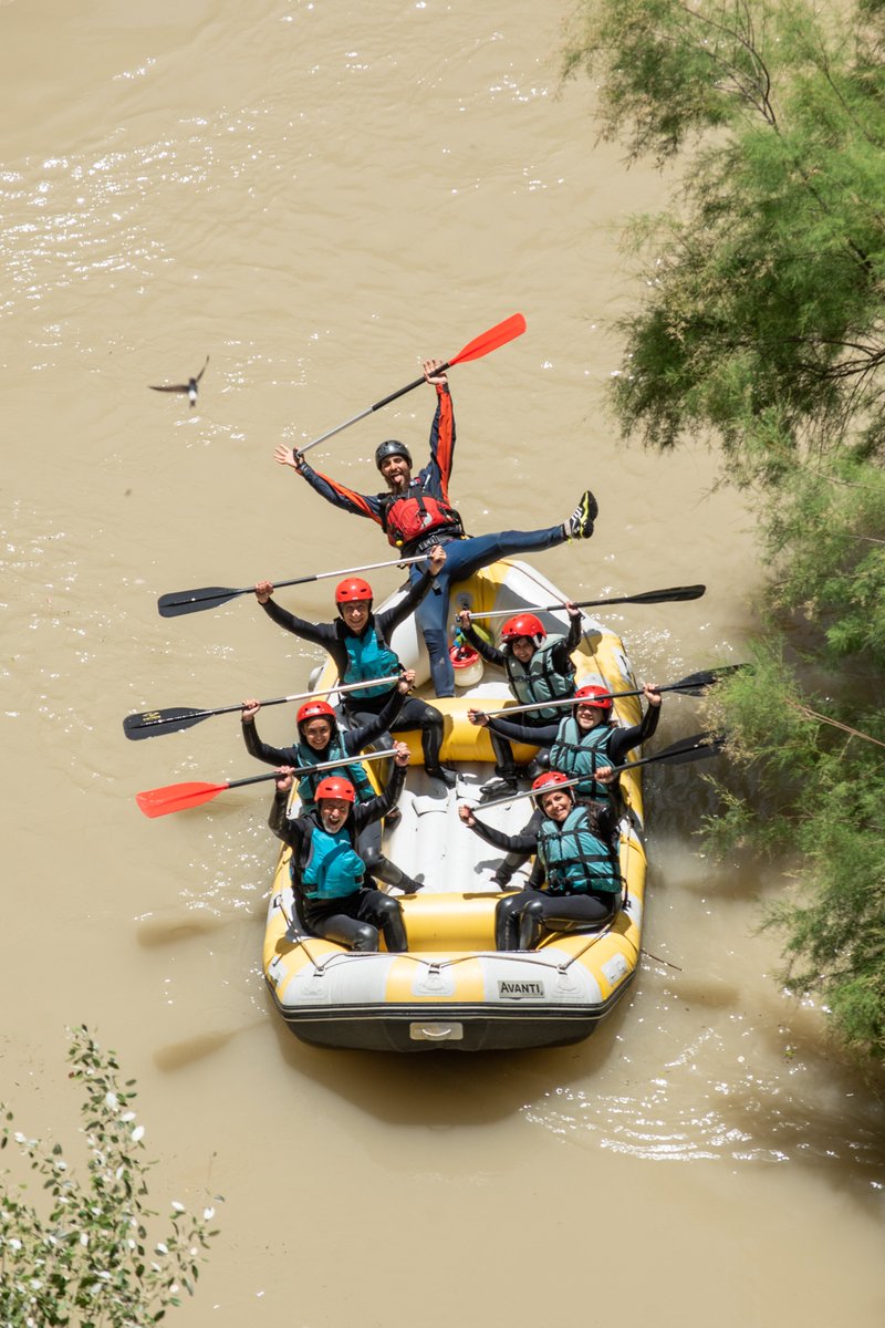 Aluaes's tweet image. 🚣¡#Rafting en Benamejí!🚣
Este fin de semana cogemos los remos y volvemos al río Genil para recorrer sus aguas con amigos, familias, #despedidas de soter@... 
¡Te esperamos con tu grupo! 
.
.
.
.
.
#aluaes #raftingbenameji #actividadesconniños #despedidasdesoltera