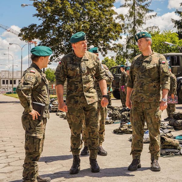 WCR_Chelm's tweet photo. 19 Lubelska Brygada Zmechanizowana przygotowuje się do certyfikacji dowództwa zgodnie z sojuszniczą procedurą #CREVAL. W Lublinie trwa kolejny etap przygotowań do sprawdzianu gotowości bojowej brygady: „in-barracks inspection”. https://t.co/F2xUezku5i