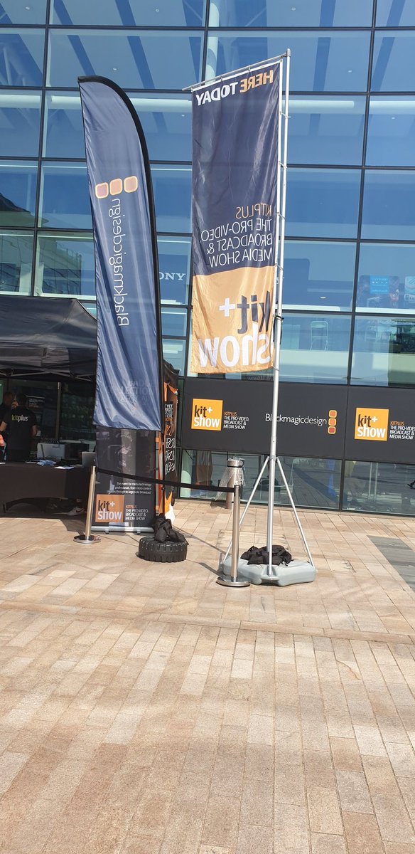 HoldanBlog's tweet image. Things are in full swing at @kitplusuk today! 
Brilliant talking to like minded people who love tech 💖

#kitplus #mancheter #mediacityuk #salford #birddog #atomos #samyang #inovativ #kondorblue #datavideo #tech #techshow #event #techtalk #cinema #photography #videography