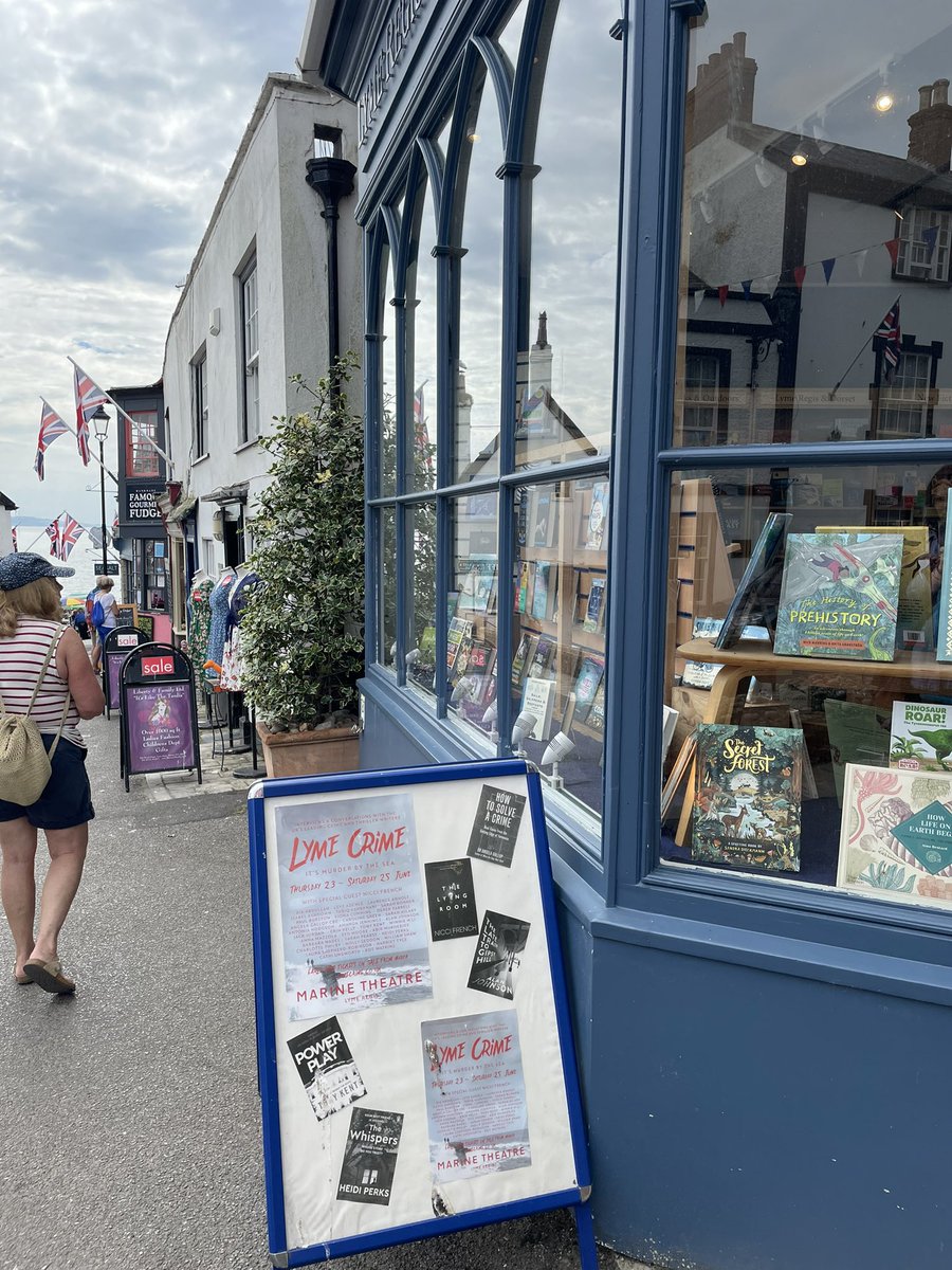 Sarah Hilary tweet media