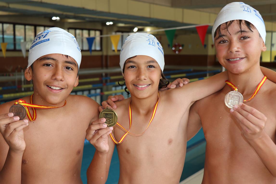 Casvi's tweet photo. 🏊‍♀️Ya tenemos ganadores 🥇🥈🥉del TORNEO DE #NATACIÓN @CASVI, celebrado en nuestras instalaciones acuáticas, entre los alumnos de E. Primaria. ¡Enhorabuena a los campeones y también a todos los finalistas!
#deporte #valores #talento 
📸Todas las fotos en https://t.co/Vm9smdYiAw https://t.co/wkLcNQEZBD