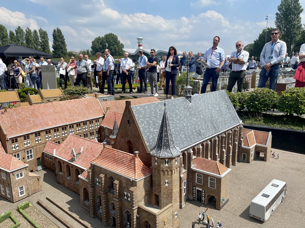 Op jubileumdag <a href="/AnteaGroupNL/">Antea Group NL</a> aanwezig @Madurodam