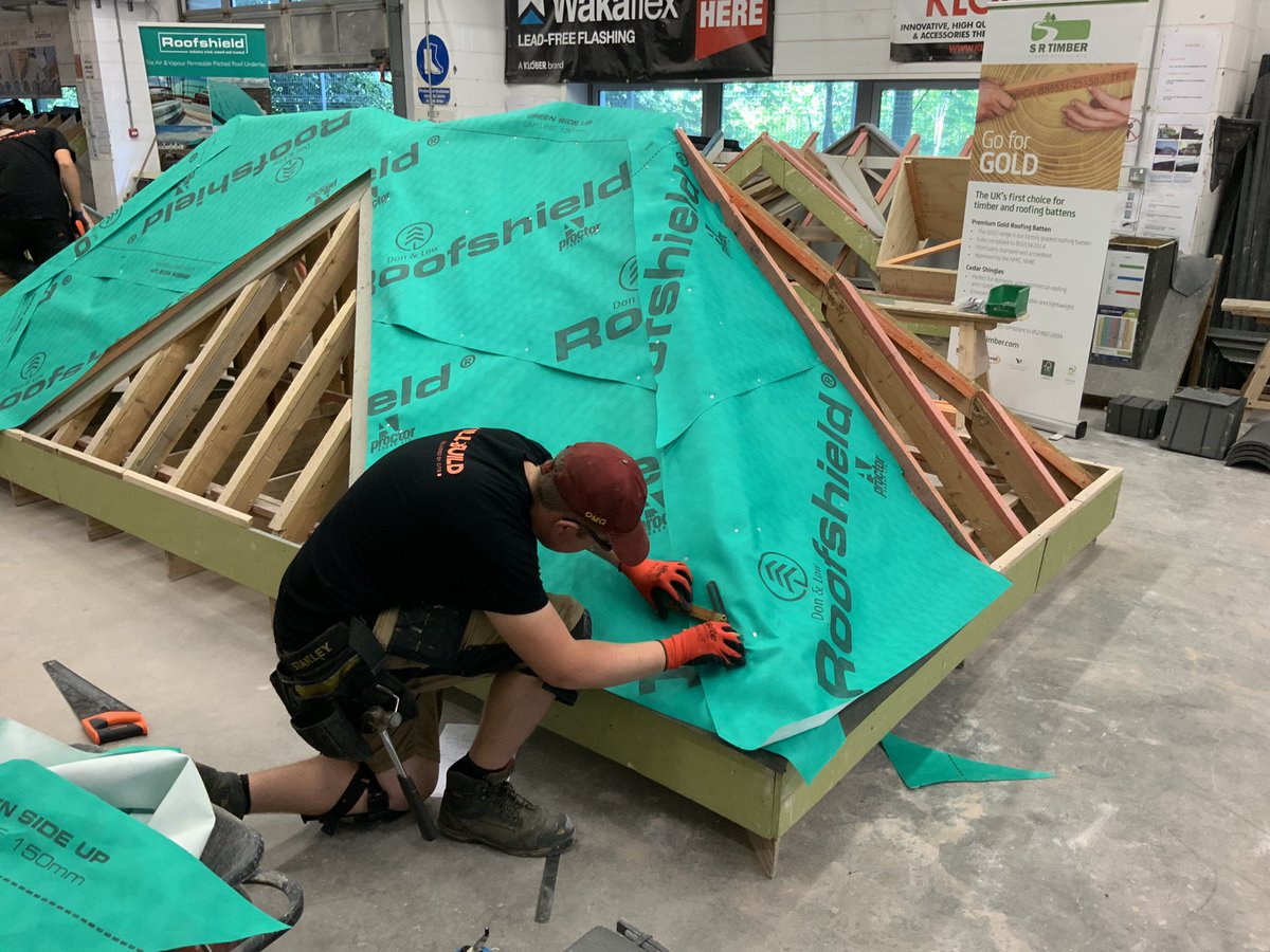 The start of the Roof Slating and Tiling Skillbuild Regional Heat at Bolton College. Good luck to Ben and Oliver the two competitors