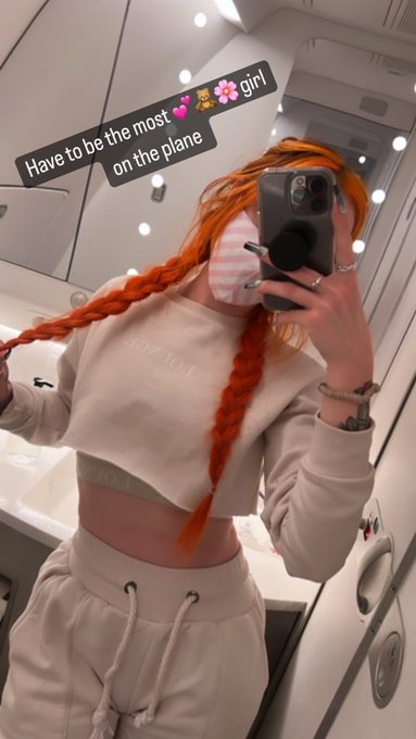 Butt at 40,000 ft https://t.co/8N4xPhyNQw